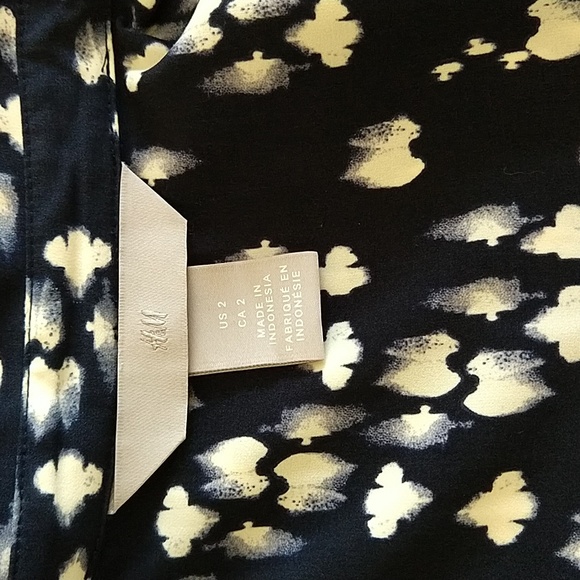 H&M Long Sleeve Blouse - Picture 7 of 11